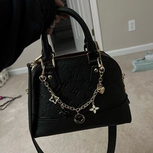 Louis Vuitton Neo Alma Bb *currently discontinued!!!*